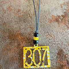 WY 307 Car Charm