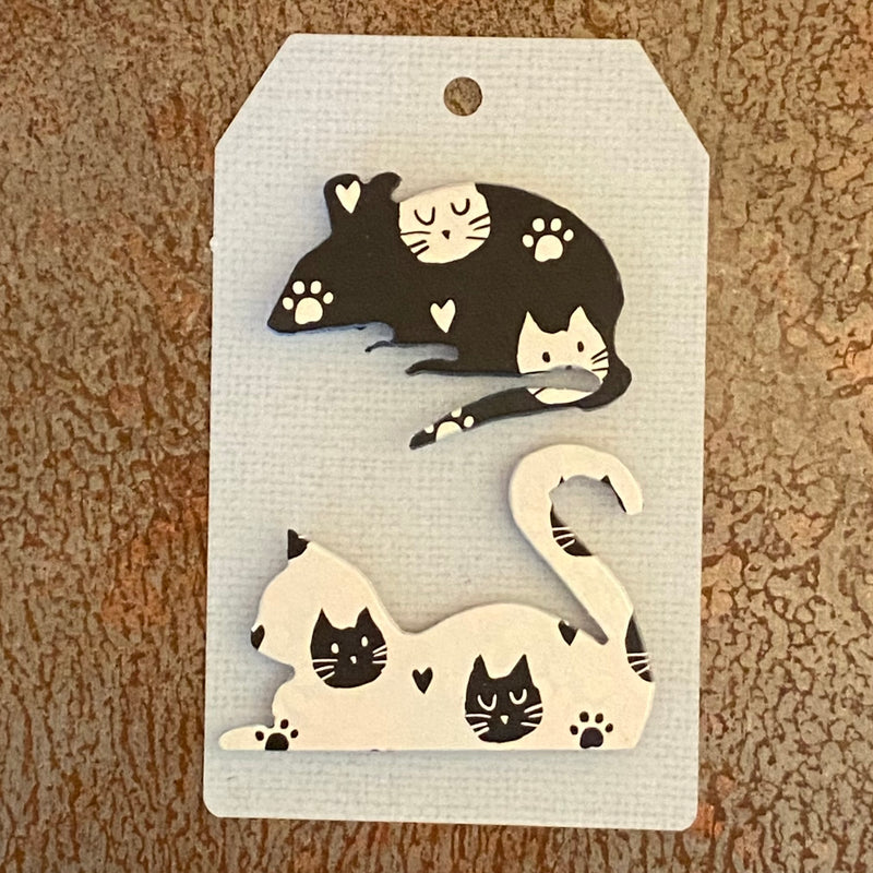 Cat Laying / Mouse Mini Magnets